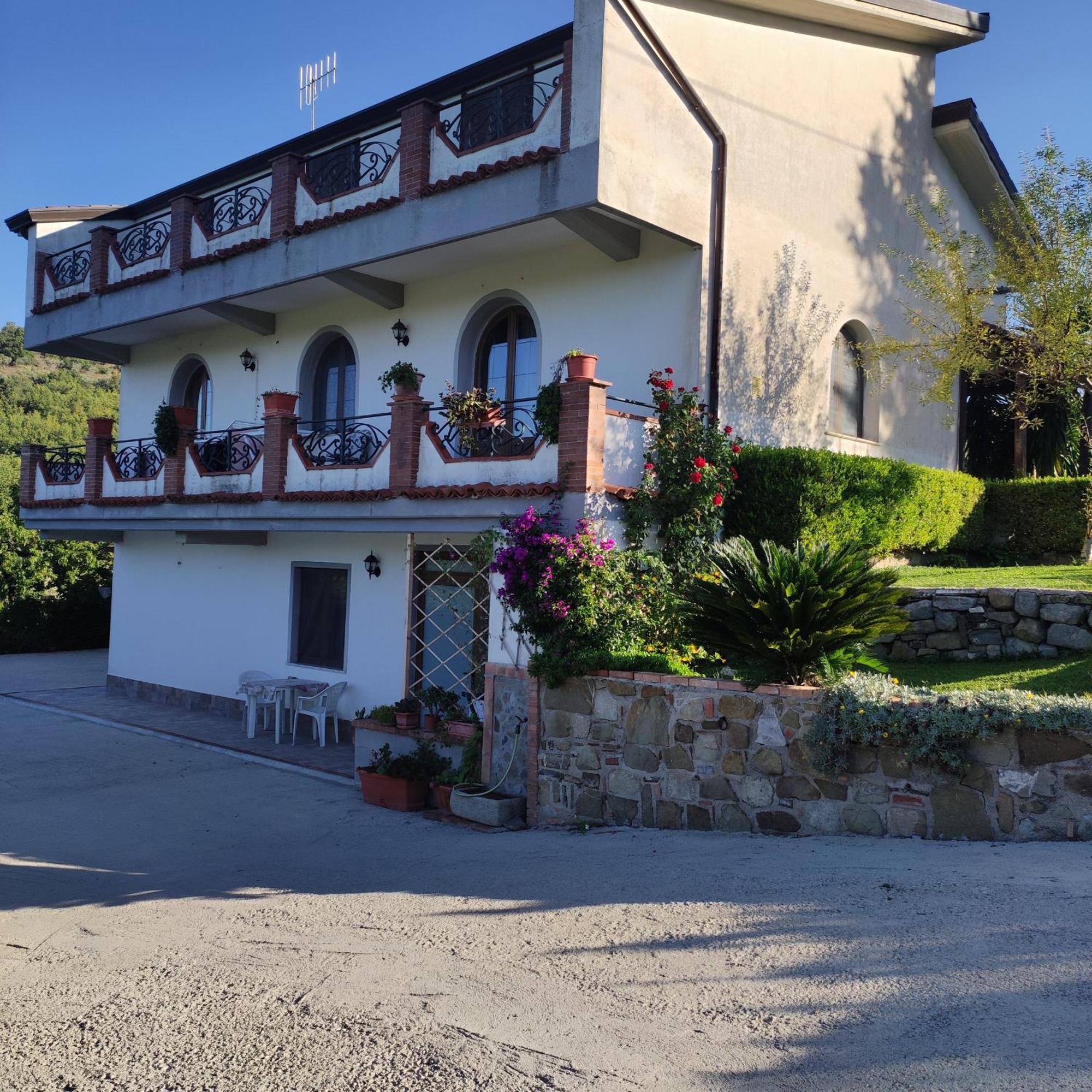 Ruggiero "Casa Vacanze" Vallo della Lucania Exterior foto